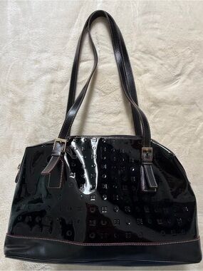 Arcadia Black Patent Leather
Shoulder Bag w/ adjustable straps